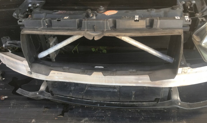 Etupalkin vahvike, lukon palkki, ilmanotto BMW 1 F20 F21 1.5B LIFT