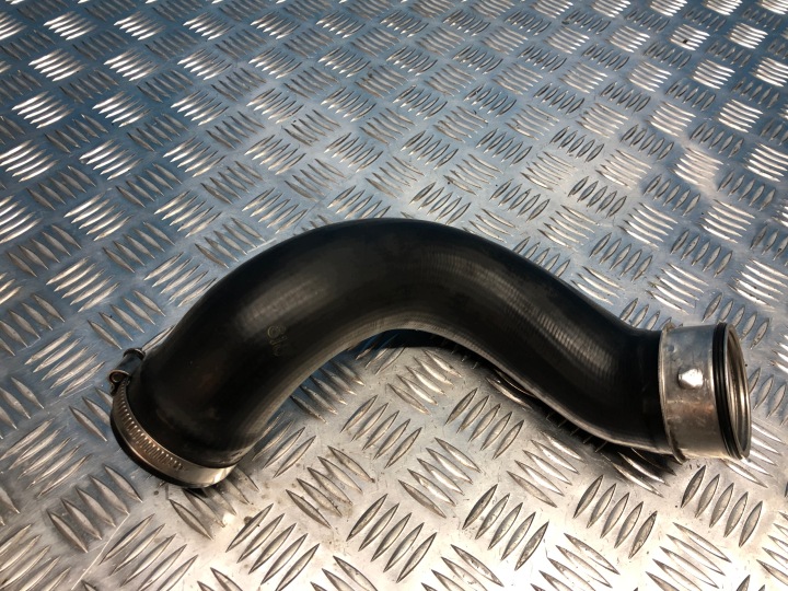 MERCEDES W211 2.7 CDI OM647 Intercooler Hose A2115280782