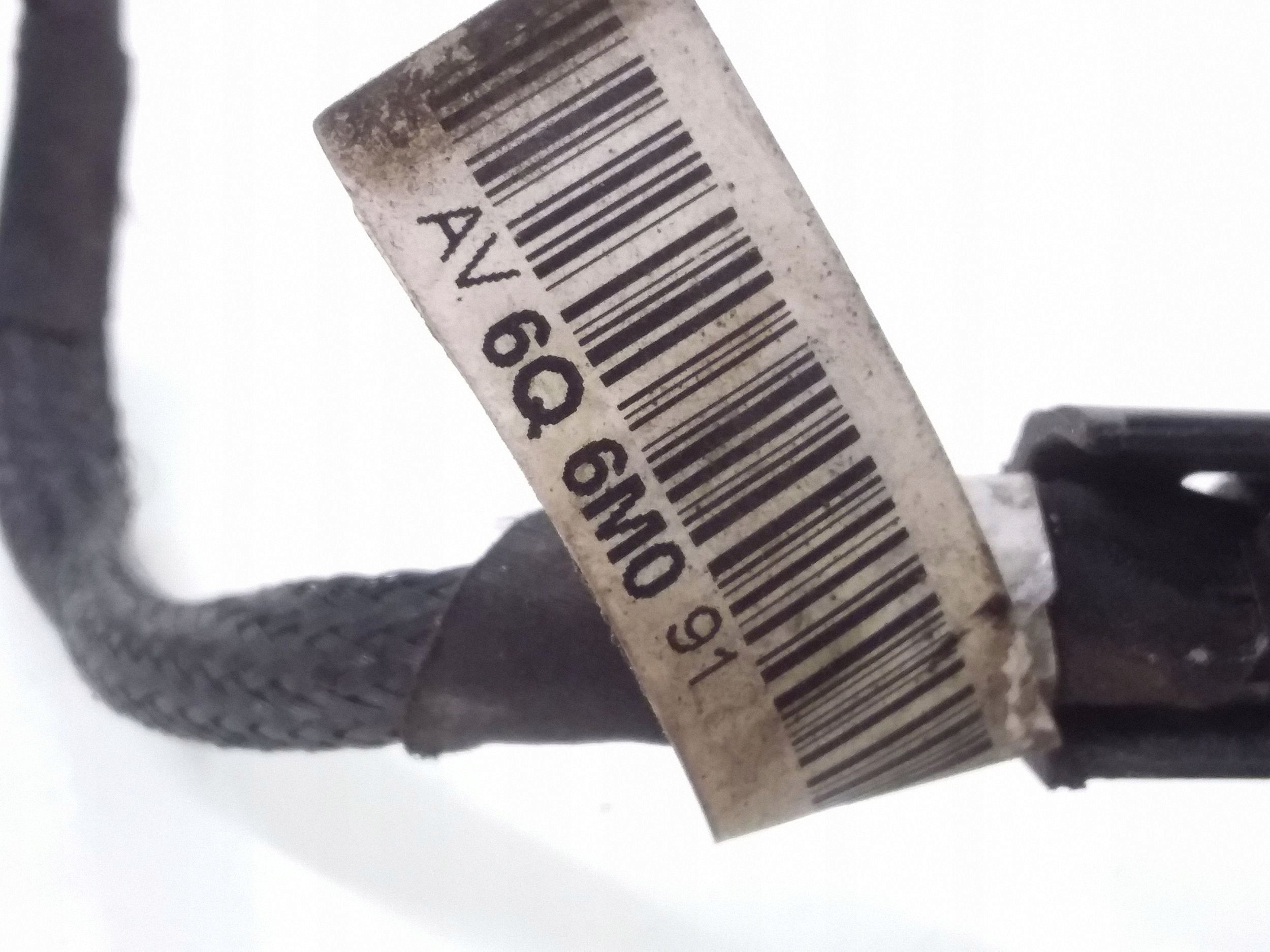 Volvo V40 2014 Glühkerzenkabel OEM AV6Q6M091 image 4