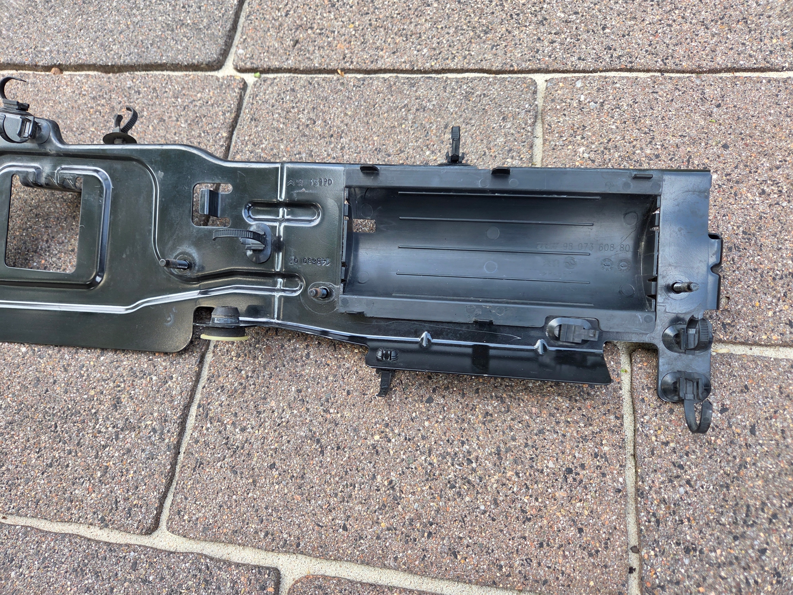 Citroen C4 Picasso II Start-Stop -kiinnike <2013 image 3