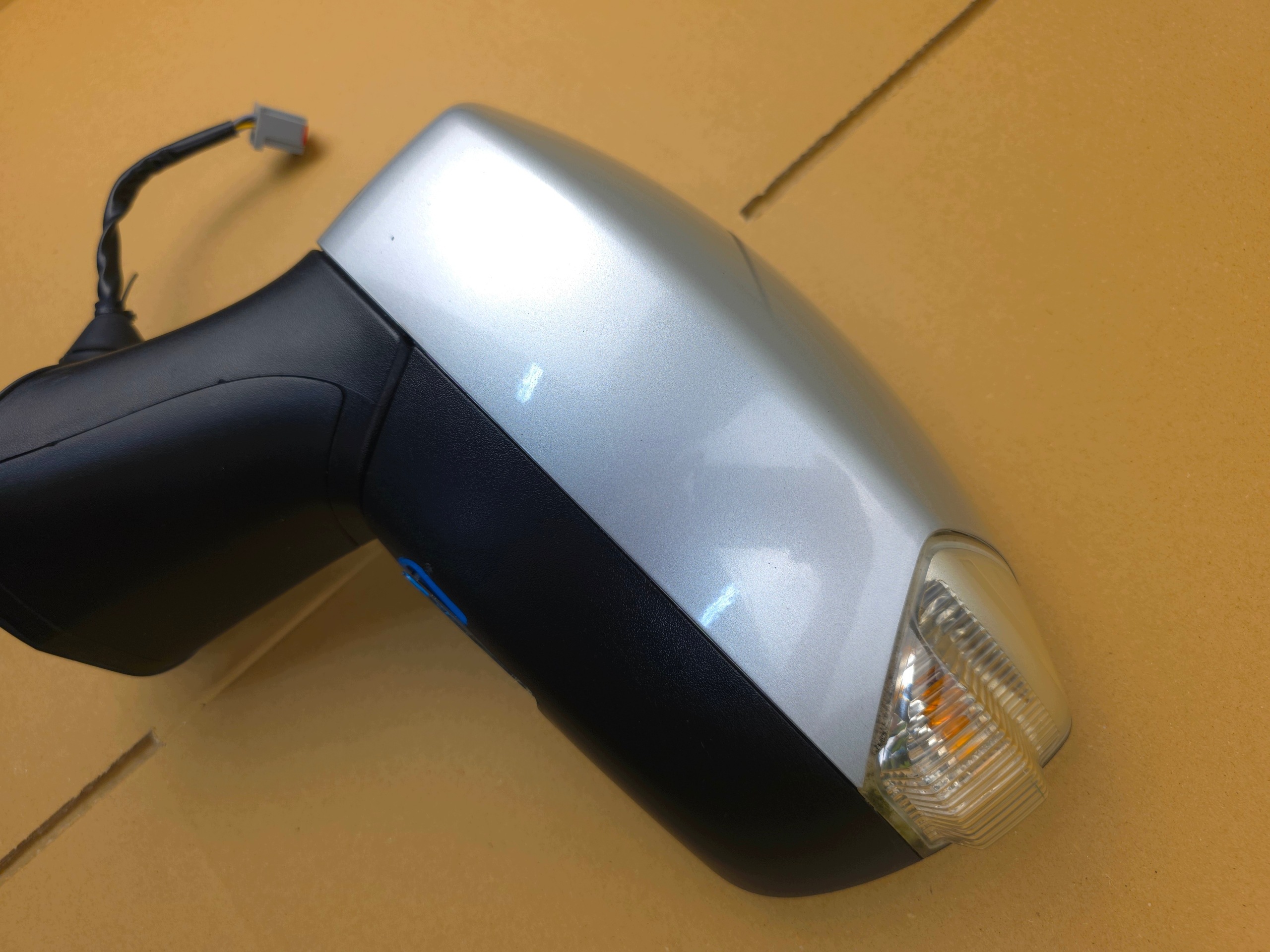 FORD KUGA MK1 08-12 LUSTERKO LEWE KIEROWCY LAMPKA 2011 ROK 7 PIN KOD O8 08 image 3