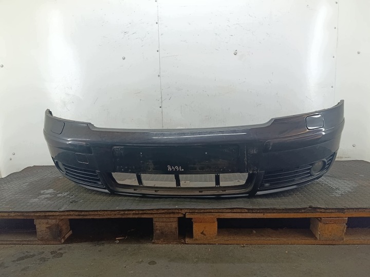 Etupuskuri Audi A4 B6 LZ9W