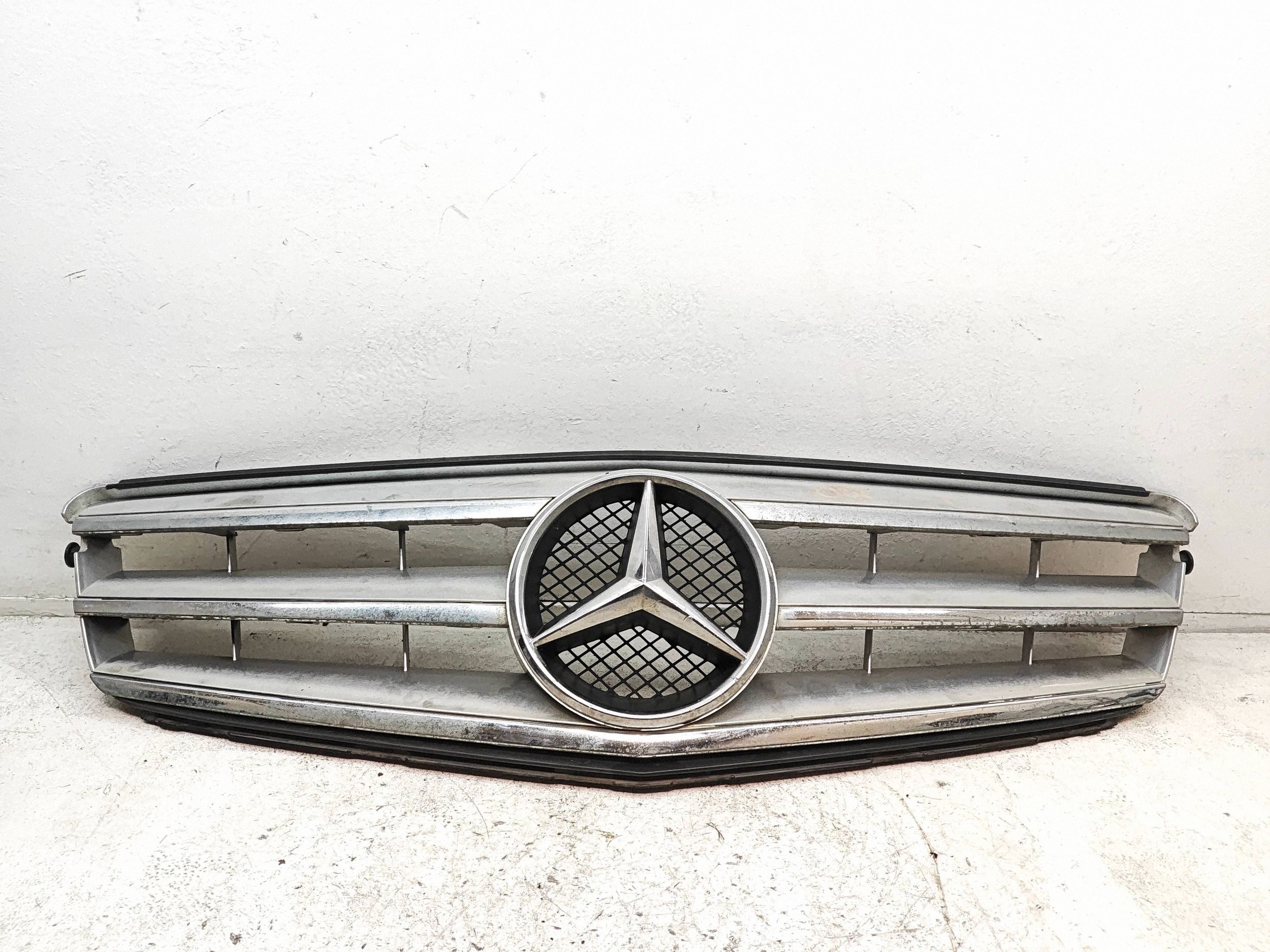 Calandre Mercedes-Benz C W204 GRLATRMBW204 image 2