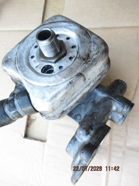 Öljynsuodattimen kotelo 074115417E 2.5 TDI Volvo S80 I (1998-2006)