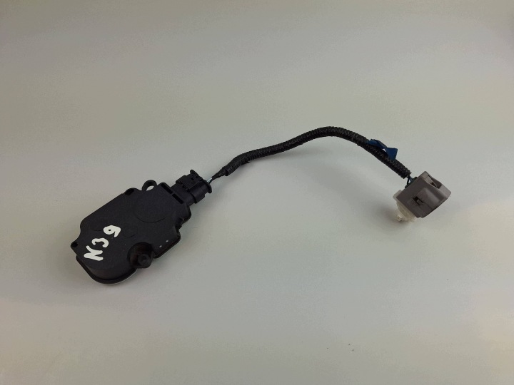 Käytetty tandem-pumppu Subaru Forester SK 131688800043