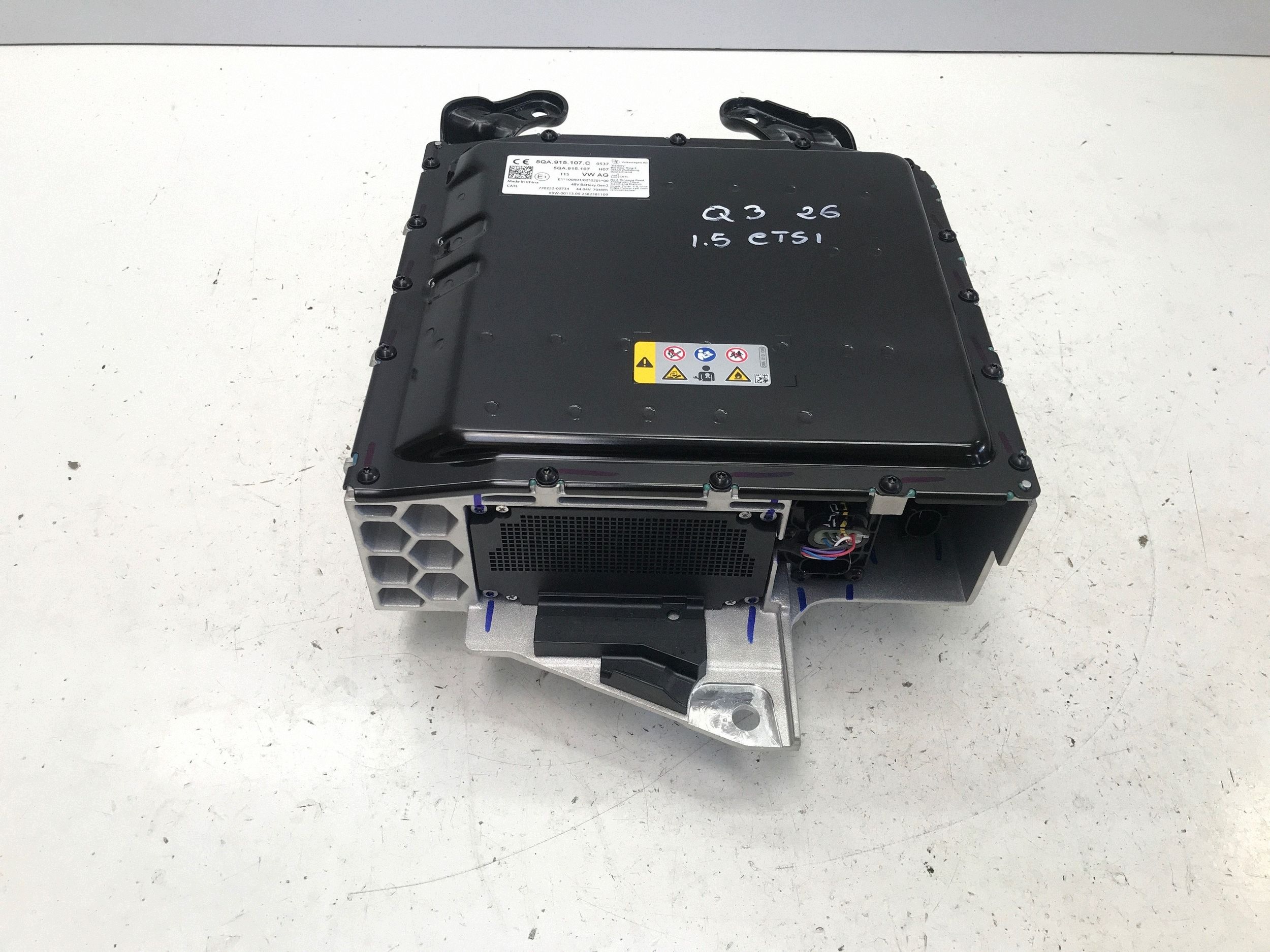 Audi Q3 III accu 44Ah 5QA915107C image 2