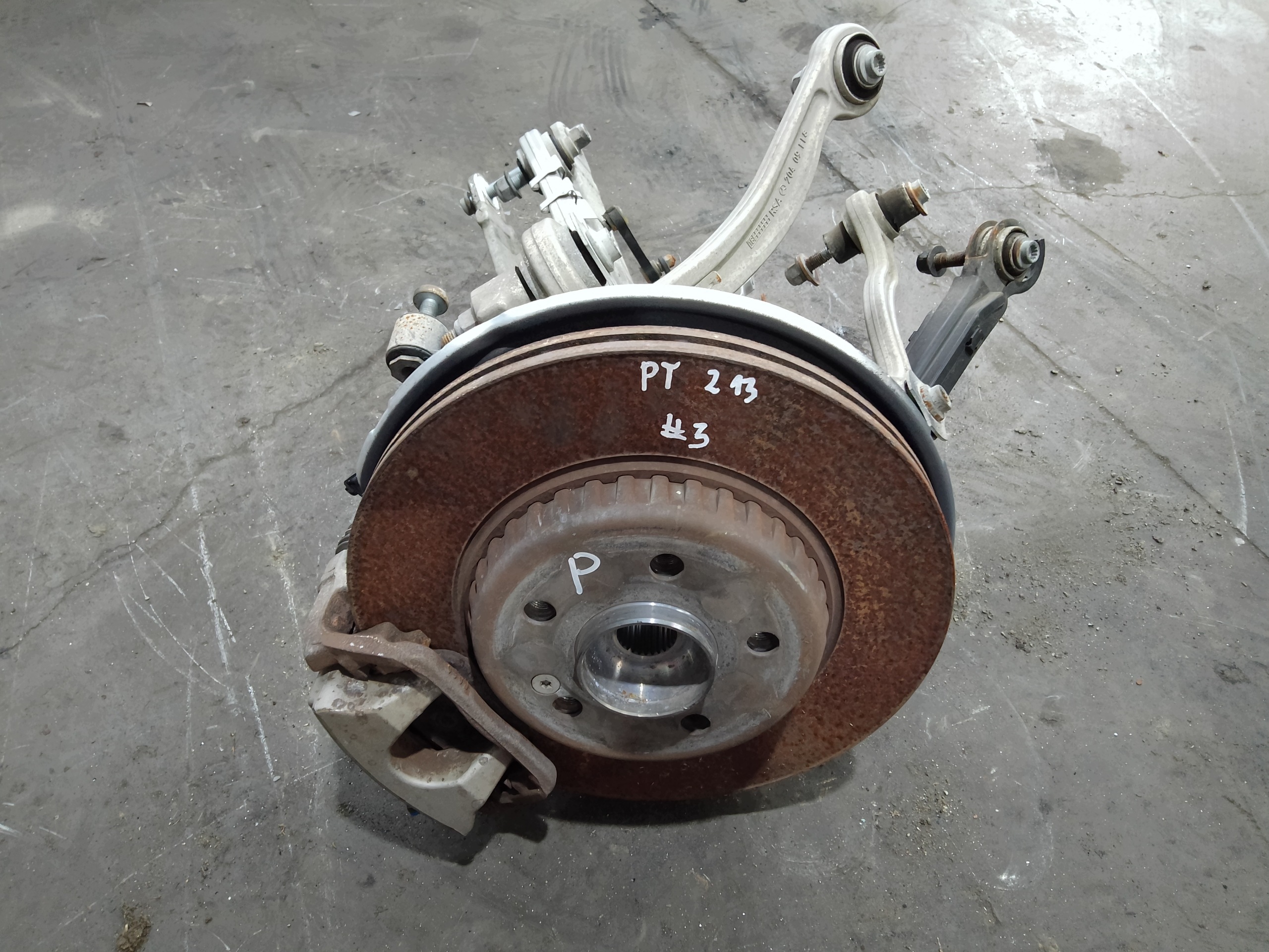Fuso sterzo piastra braccio oscillante destro posteriore Mercedes Classe E W213 A2133503205