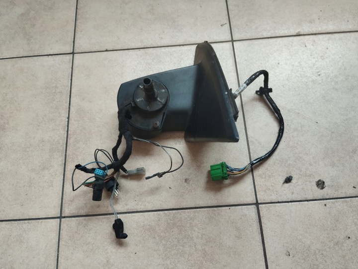 VOLVO XC60 I 2009- MIRROR BRACKET LEFT TEMP SENSOR 31298488