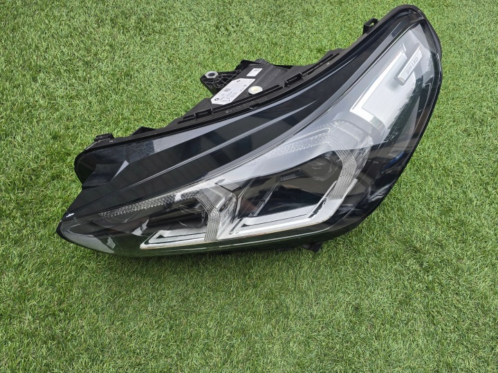 Vasen etuvalo BMW X1 U11 Full LED 4A27815-01