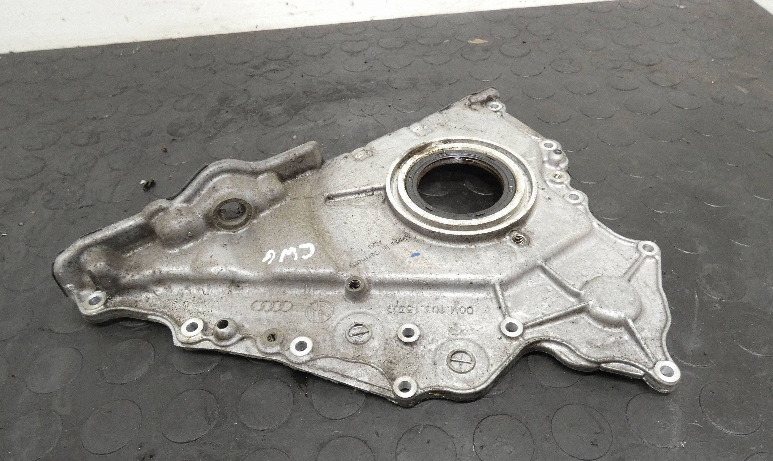 Akselin tiiviste Audi A4 B9 A5 Q5 3.0 TFSI 06M103153G