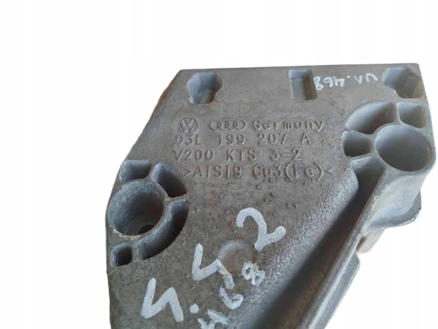 Volkswagen OE 03L199207A Engine Mount Bracket image 5
