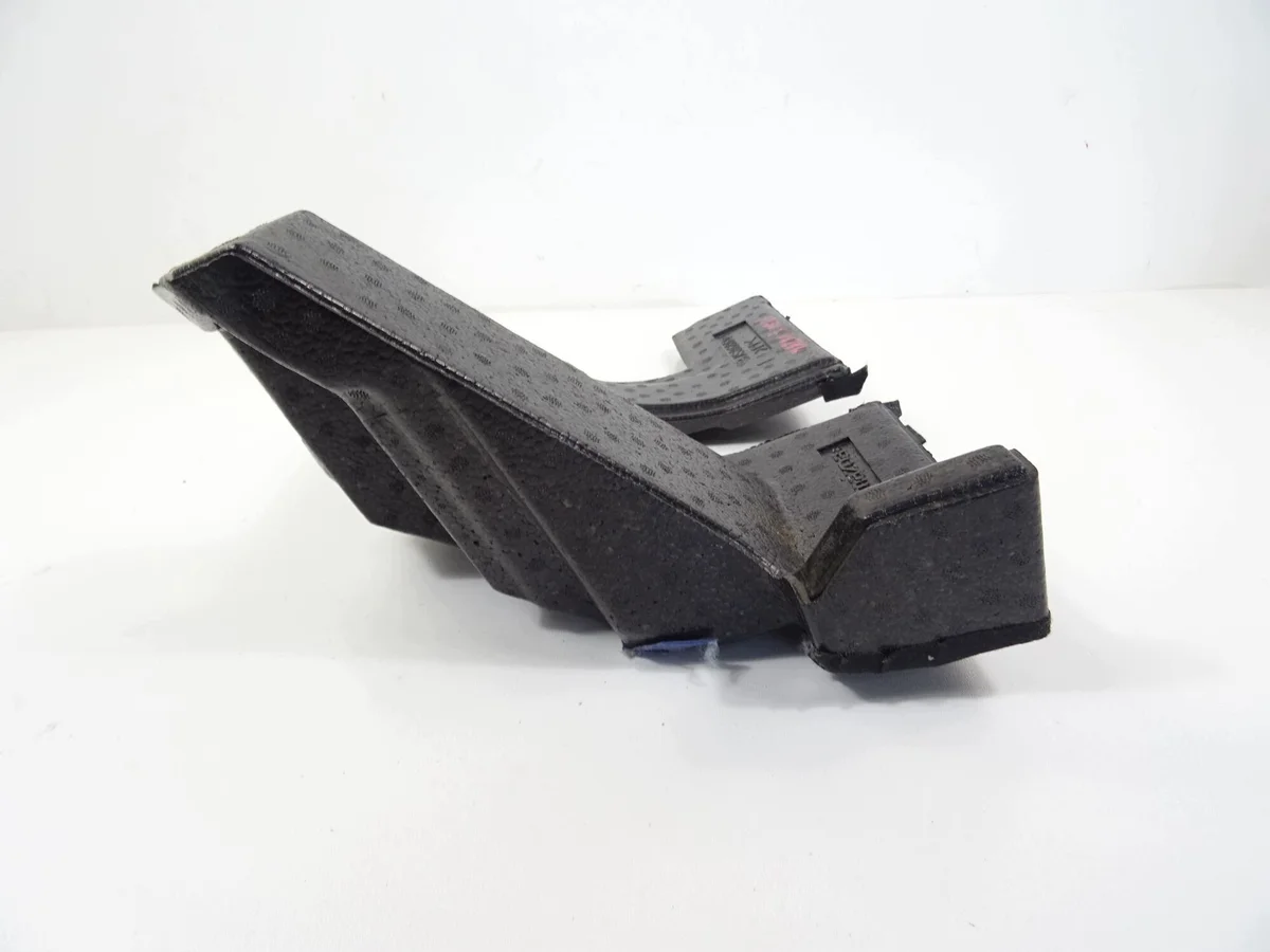 Mazda 3 Isolation Plancher Gauche BJS8686V1 image 4