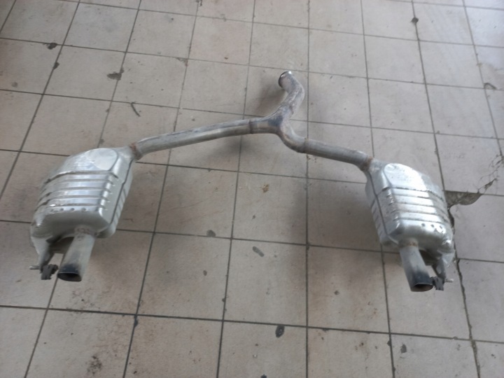 Demper uitlaat Mercedes W205 A2054912201 A2054911601 2.0 16V