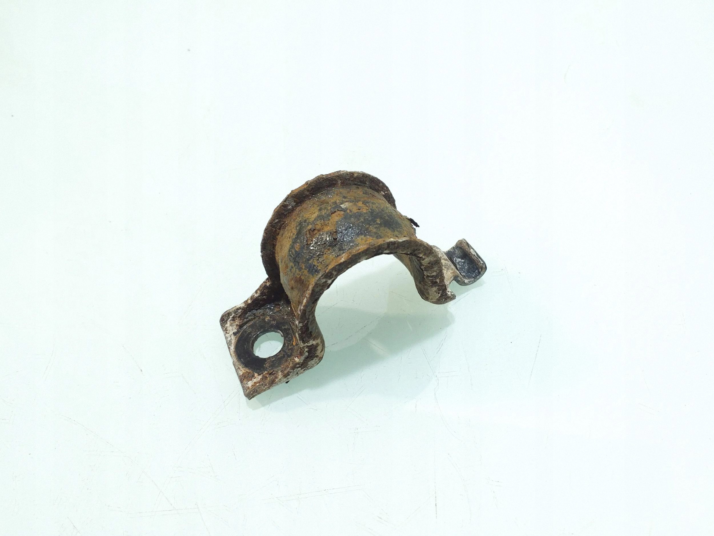 2014 Tesla Model S Rear Stabilizer Bushing ARA302296 image 2