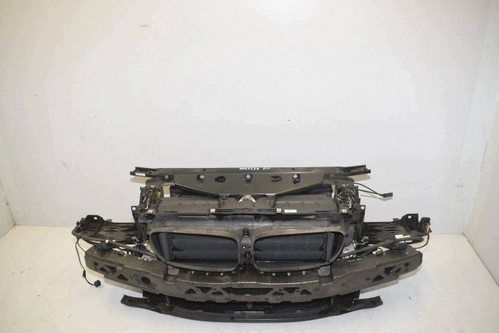 Etupuskuri BMW 5 F10 F11 7805629