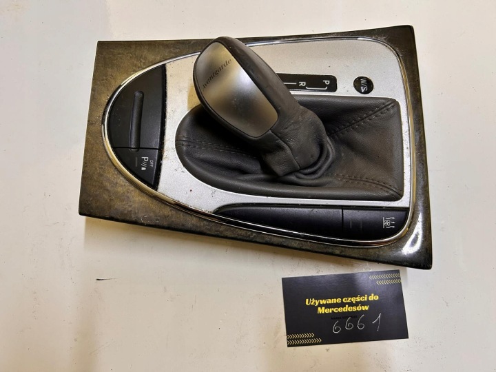 Gear shift knob Mercedes-Benz OE 2112671210