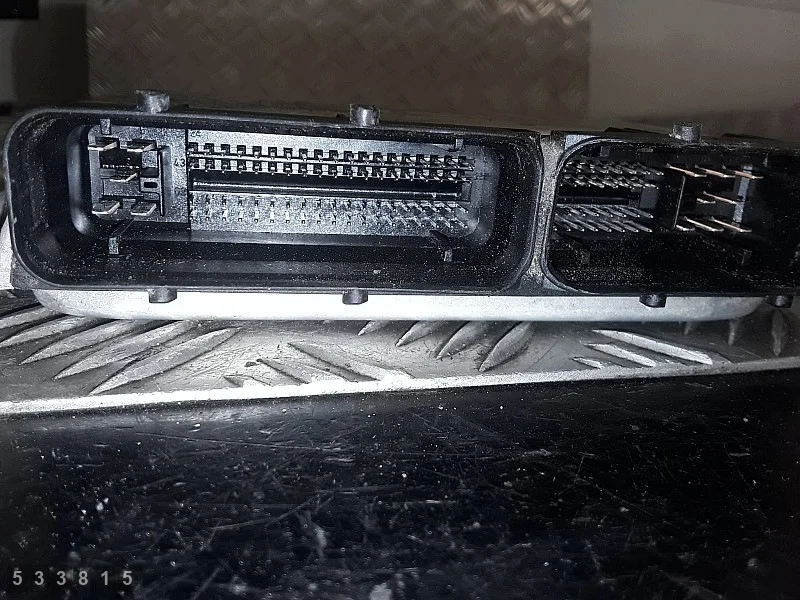 2006 Ford Galaxy ECU 038906019LR image 4