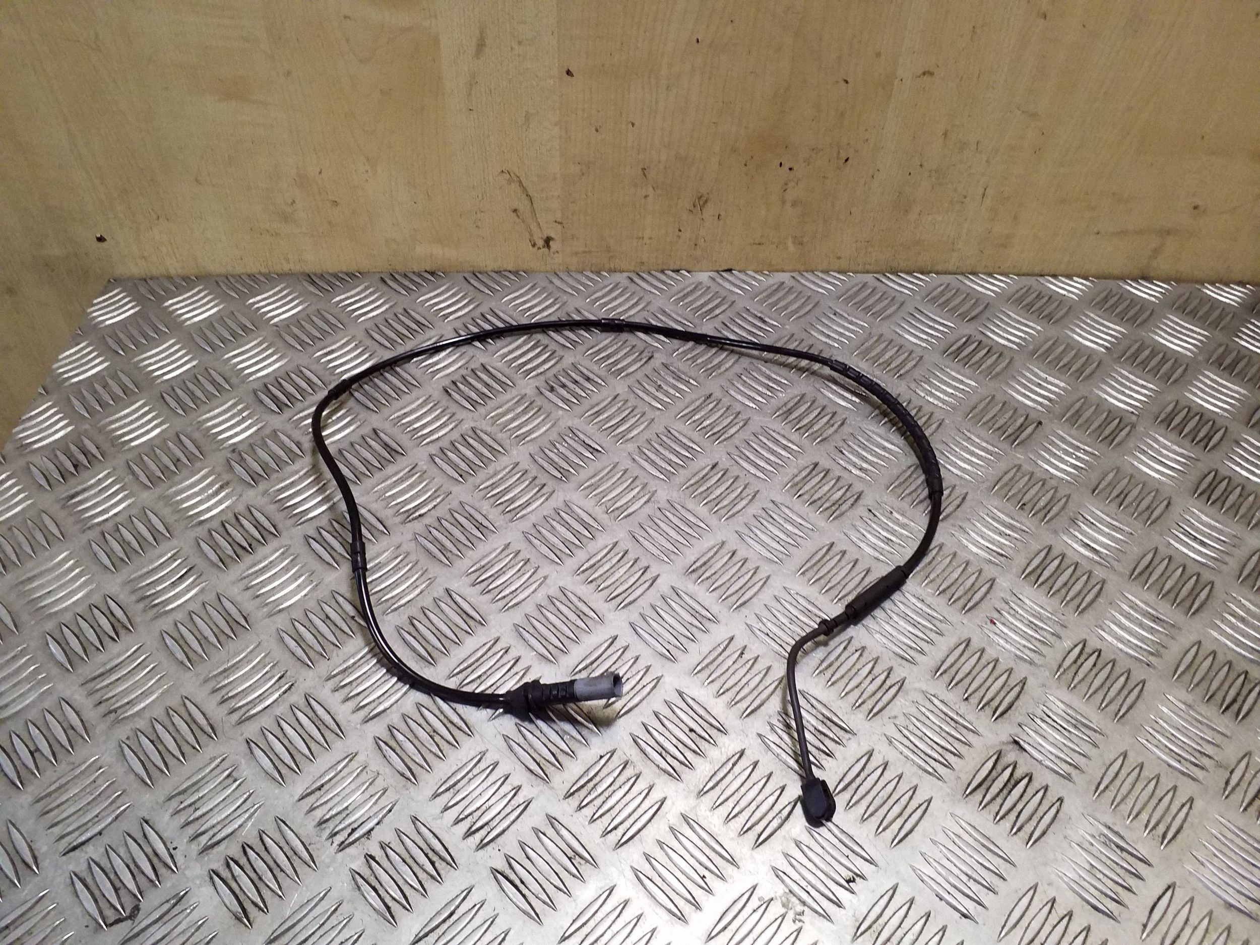BMW 3 F30 F31 F35 Bremsbelagverschleißsensor hinten VAL105572