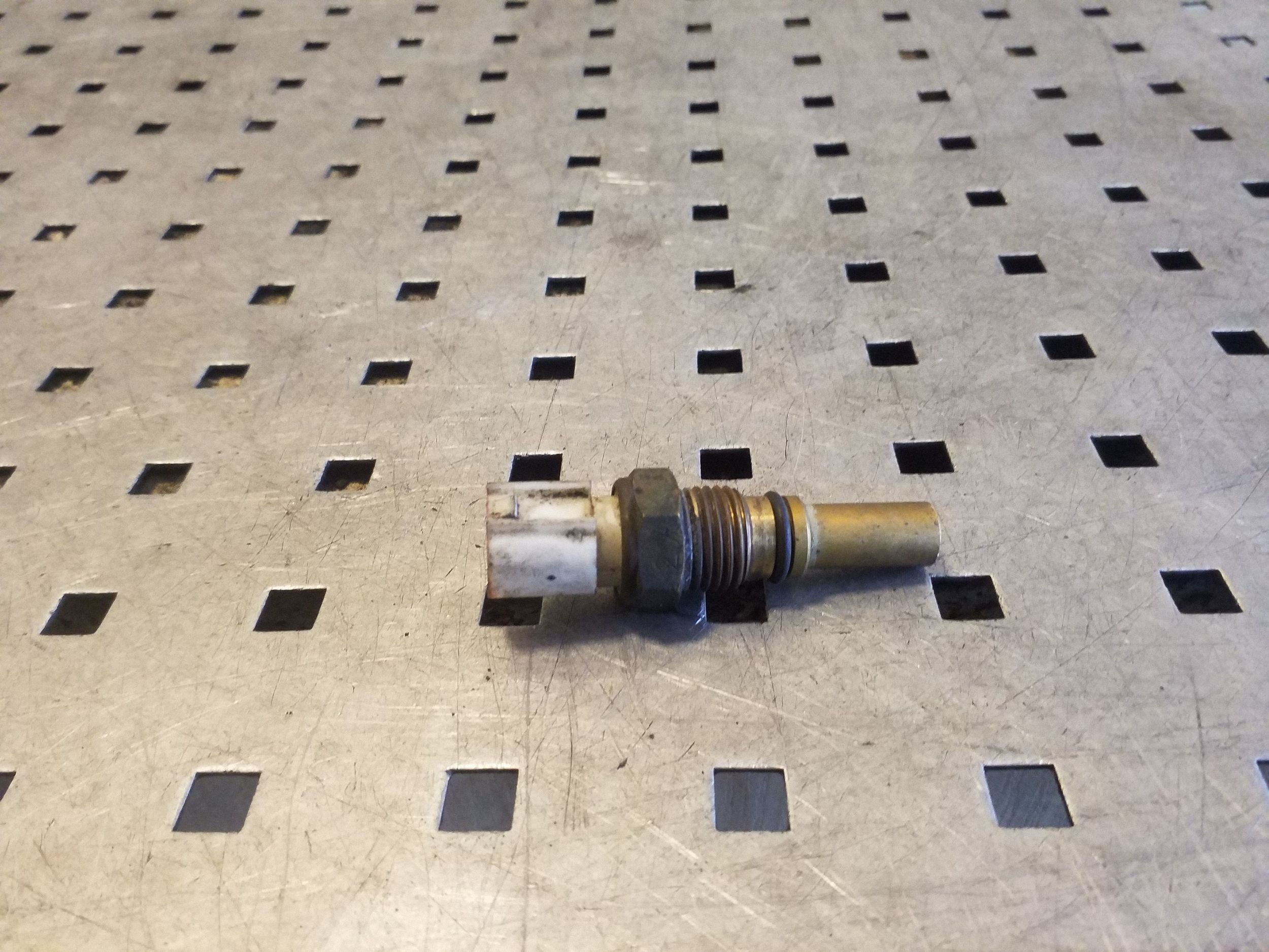 Sensor Temperatura Líquido Arrefecimento Toyota RAV4 XA20 image 3