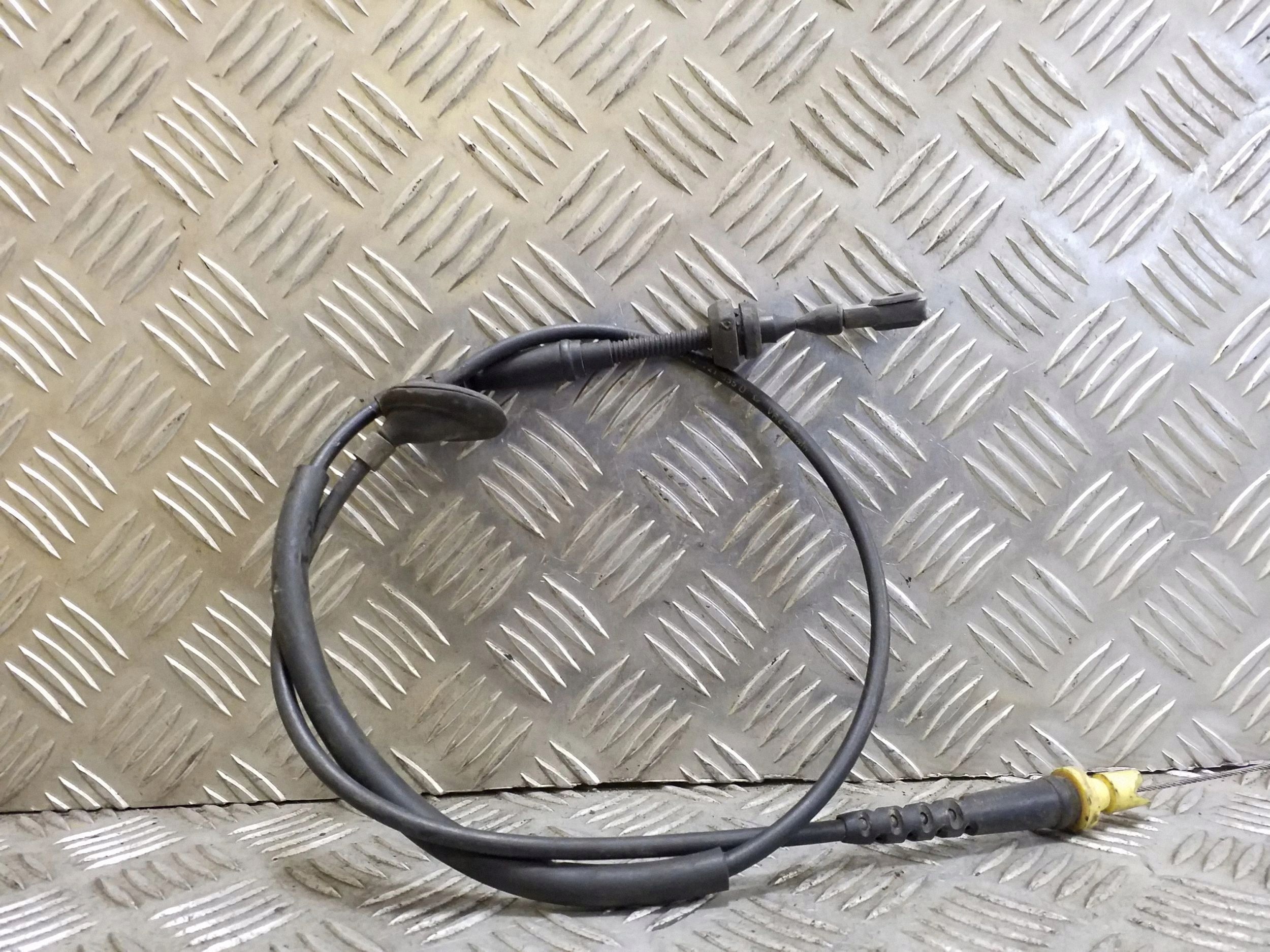 Câble d'accélérateur VW Passat B4 3A2721555D image 2