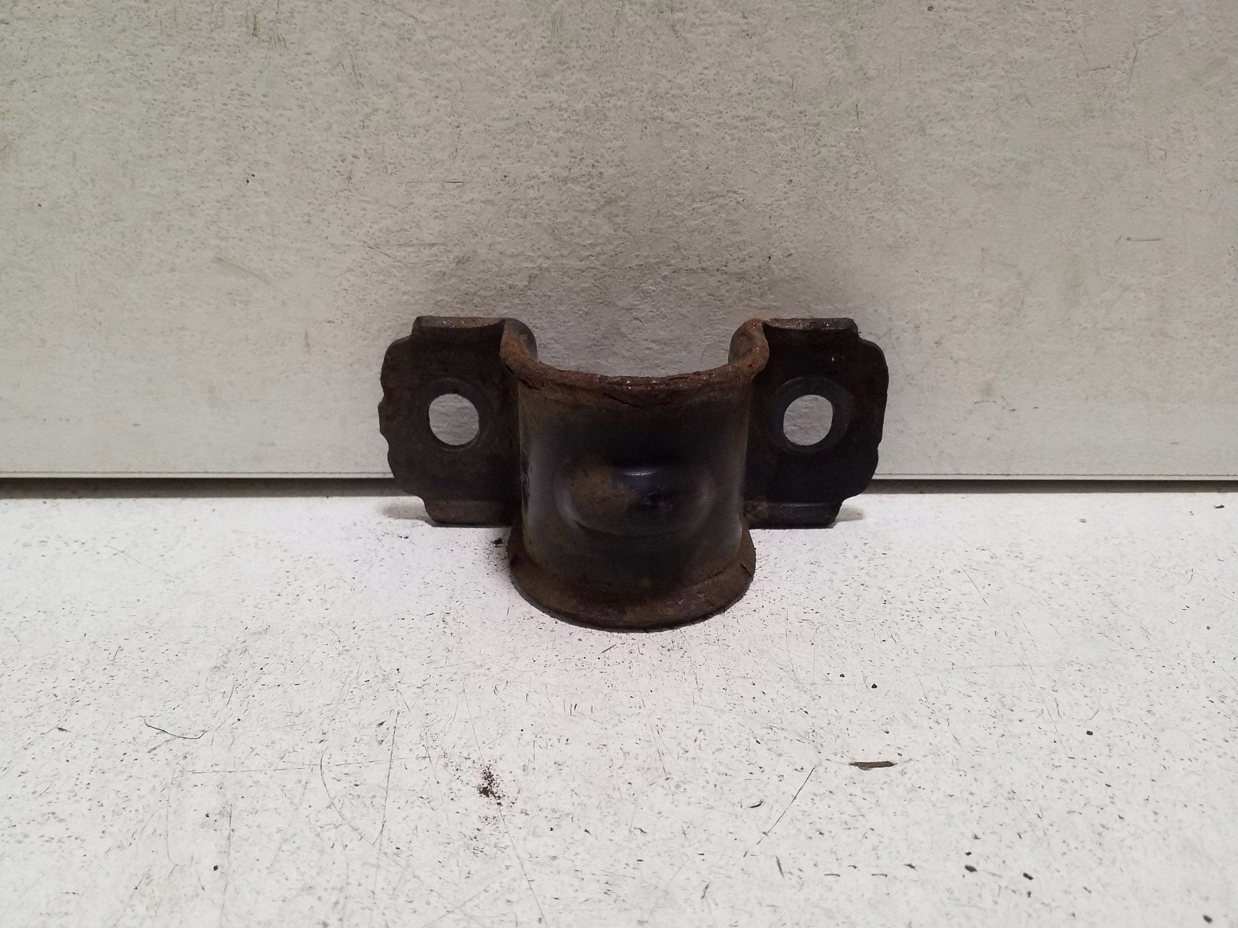 Abrazadera estabilizador trasero Land Rover Discovery Sport image 2