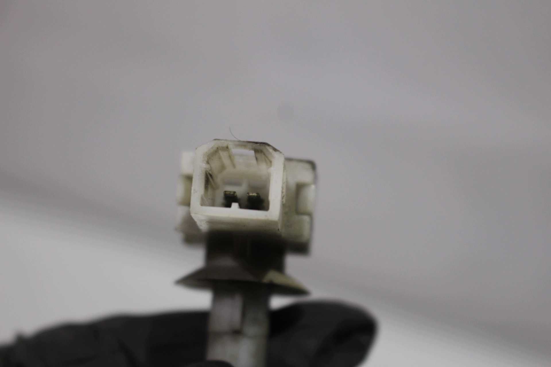 Used Iveco Daily IV Interior Temp Sensor 500326612 image 3