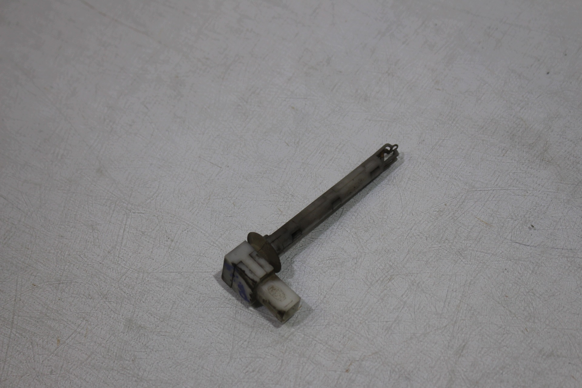 Used Iveco Daily IV Interior Temp Sensor 500326612 image 4
