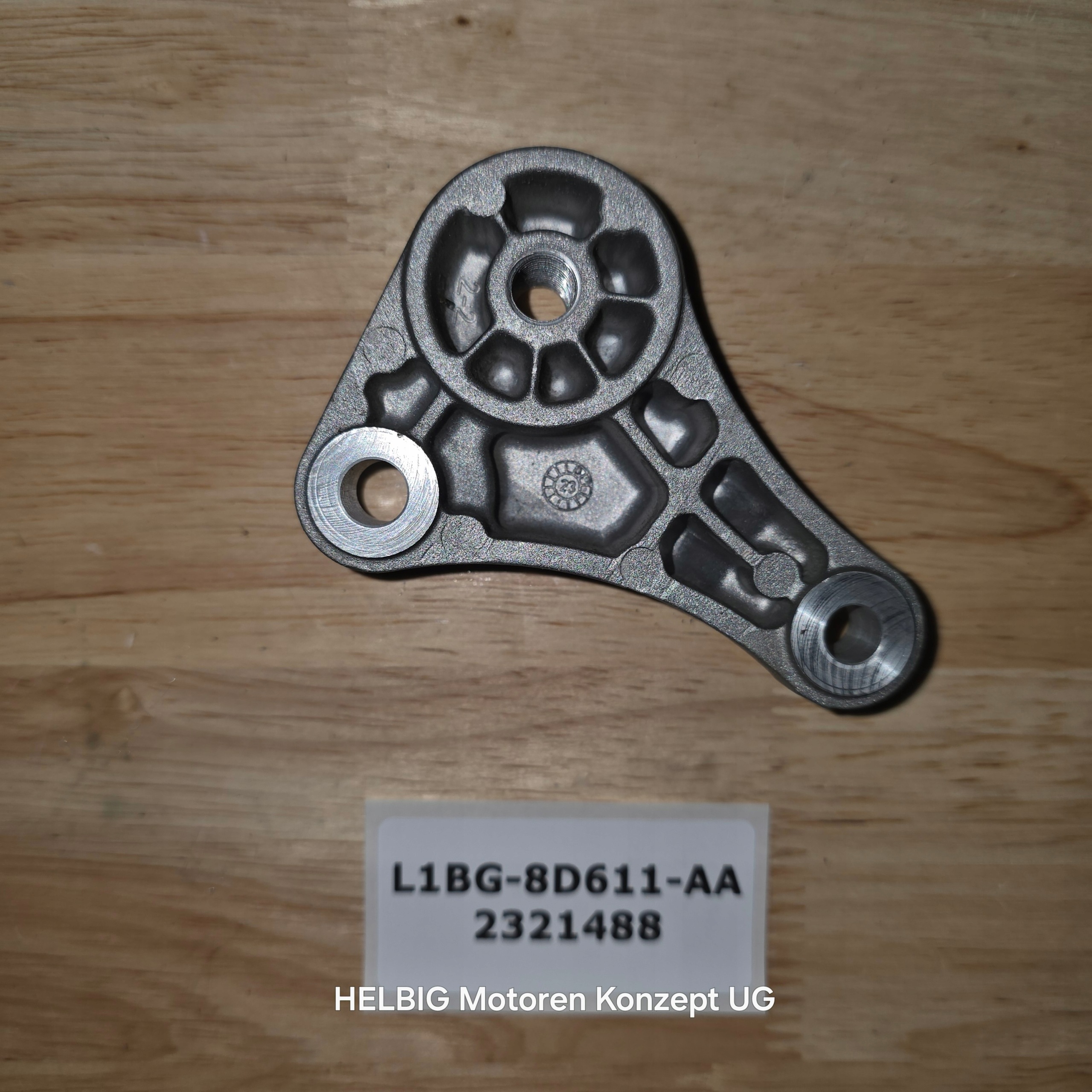 Kiinnitysrullan pidike Ford Puma 2020 OE 2321488
