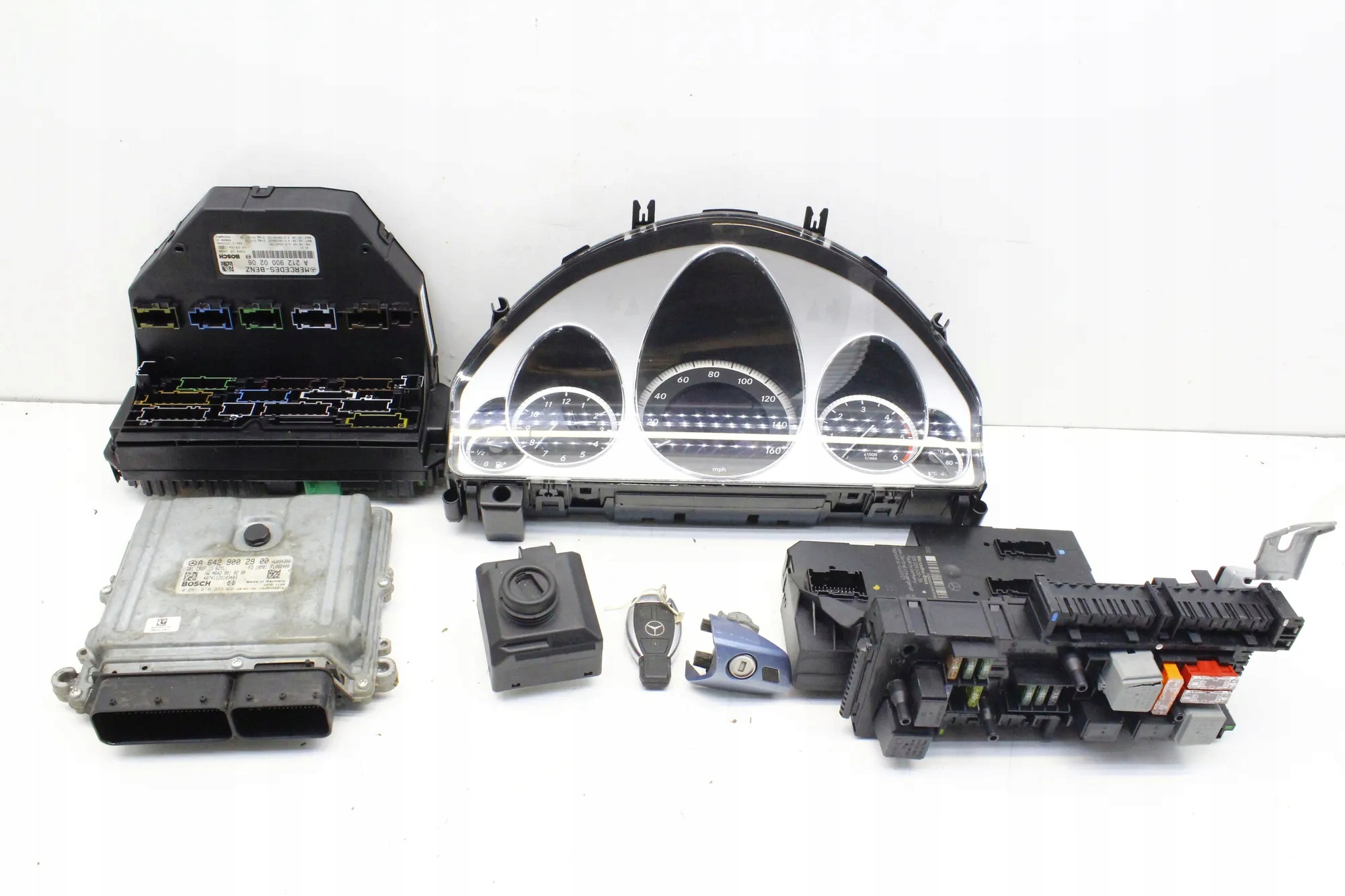 Kit de Ignição Mercedes-Benz E-Class T-Model (S212) A2129005104 image 2