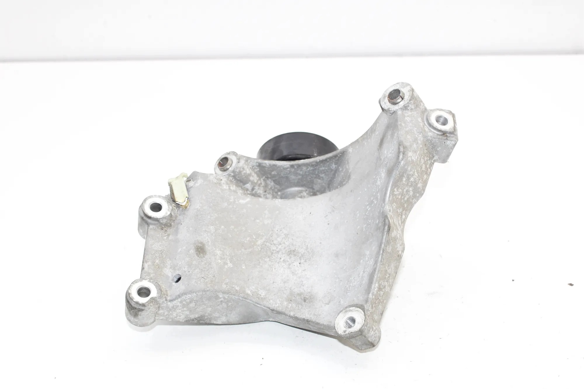Befestigung Klimakompressor Jaguar XE CW9319D624BB image 3