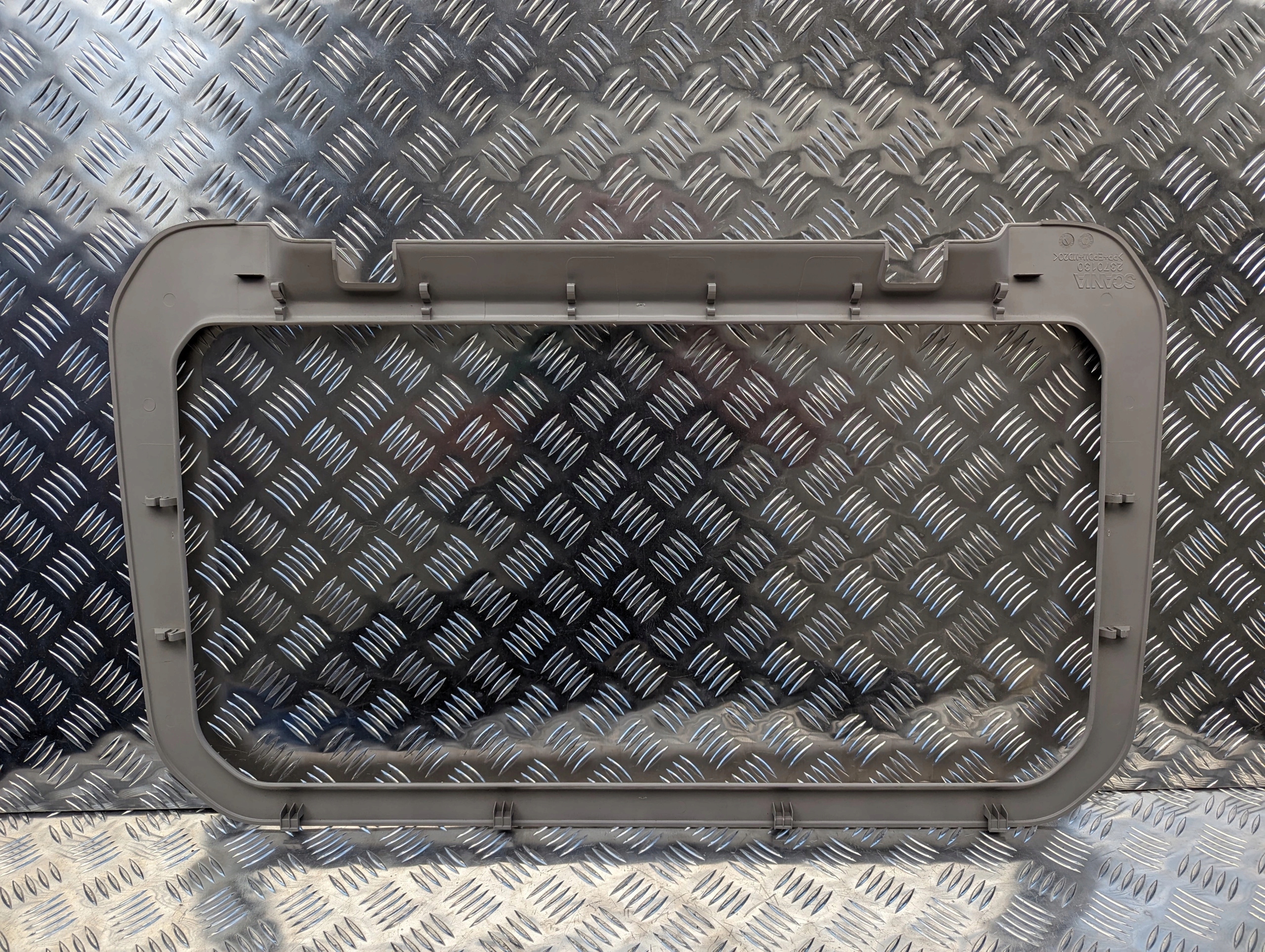 Garniture protection cadre toit ouvrant Scania NTG image 3