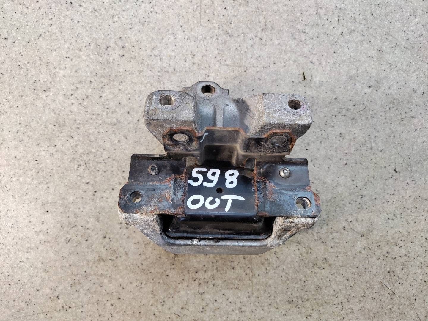 Support moteur 2.2 DI-D Mitsubishi Outlander III image 2