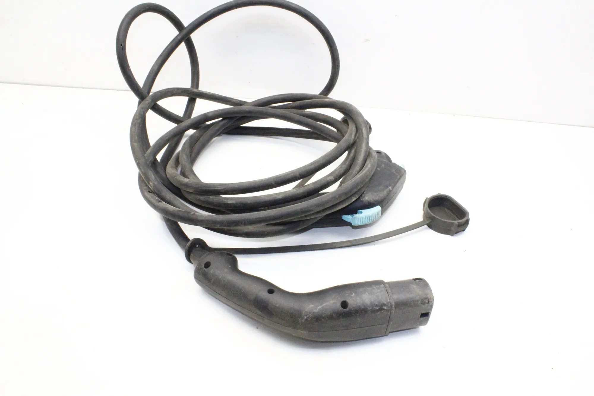 Câble de charge Nissan Leaf ZE0 33401074 image 4