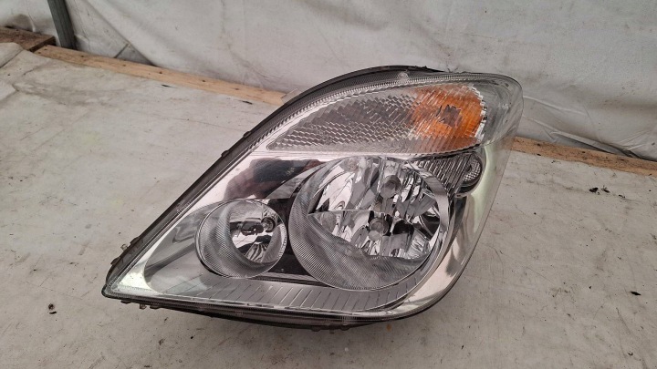 MERCEDES SPRINTER 906 LEFT HEADLIGHT A9068200561 OEM CLEAN