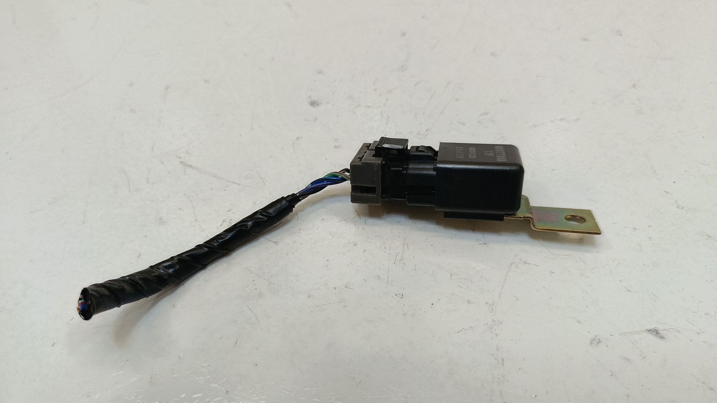 Kraftstofftemperatursensor MB627895 Mitsubishi 3000GT GTO Dodge Stealth image 2