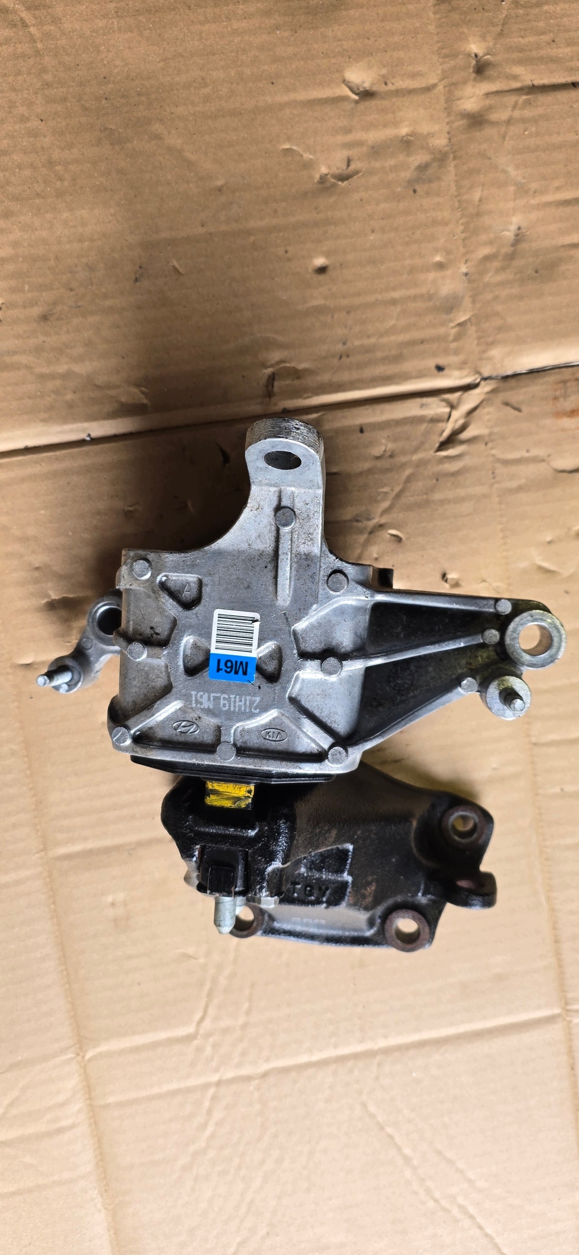 HYUNDAI TUCSON IV 1.6 TGDI HYBRYD Lagerbock image 2
