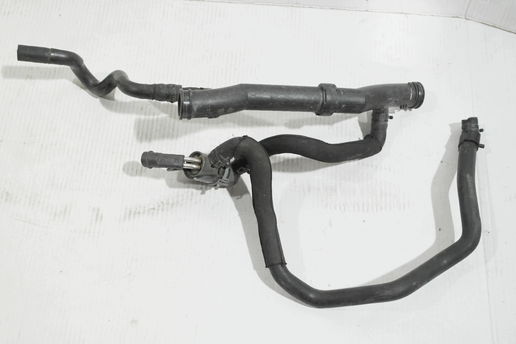 VW AUDI SKODA SEAT Water Hose Connector 03C121065F
