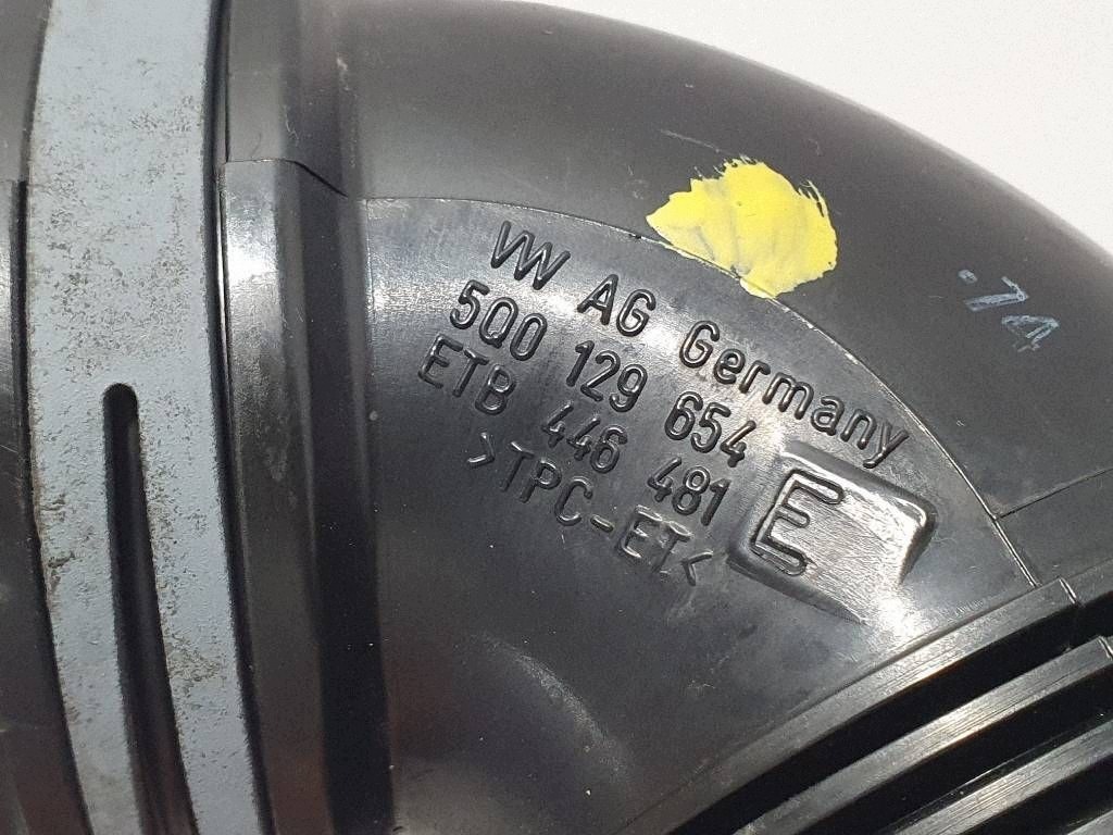 Conduit d'admission VW Passat B8 5Q0129654E image 4