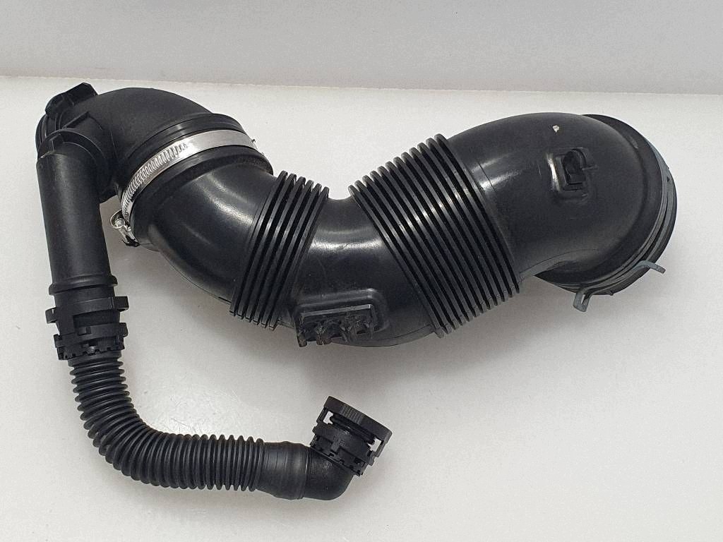 Conduit d'admission VW Passat B8 5Q0129654E image 5