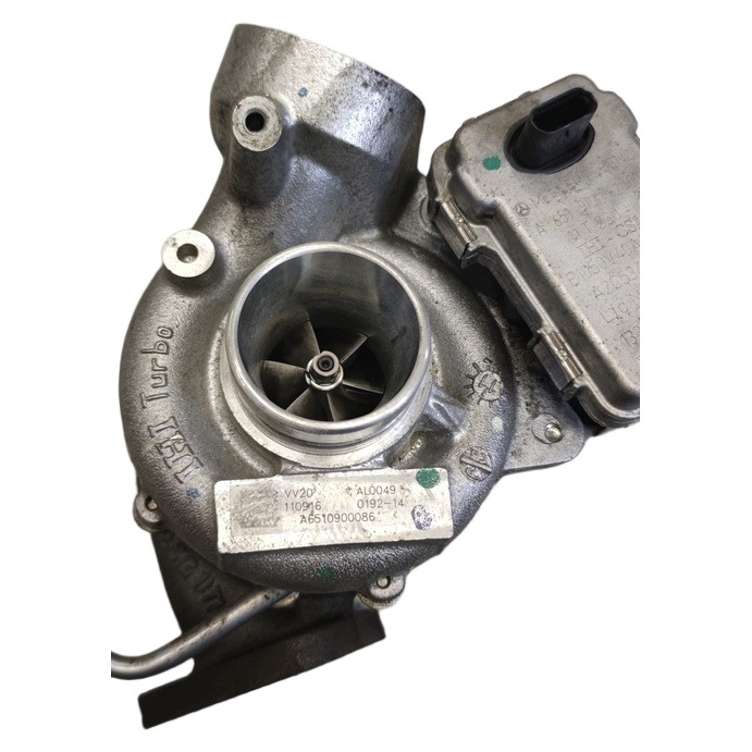 Turboahdin Mercedes A6510900086 W204 W212 OM651 2.1 CDI 2.2