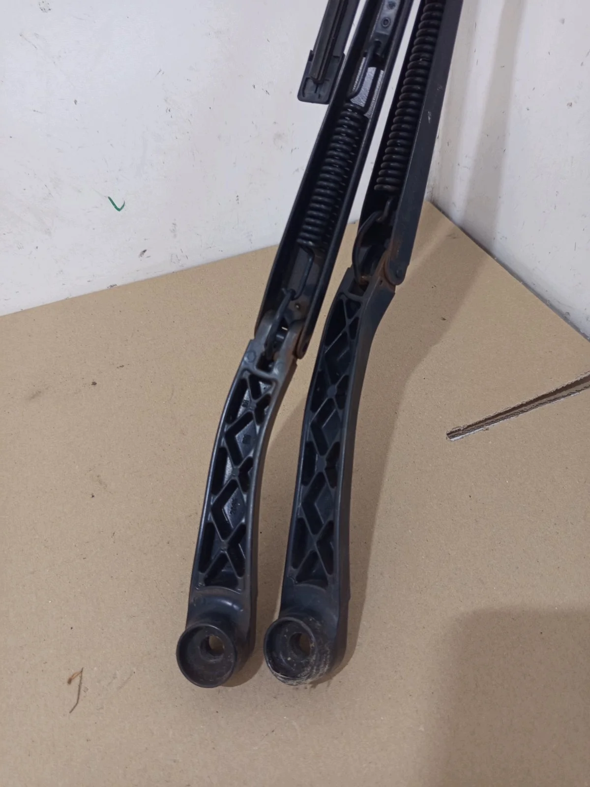 Braccio tergicristallo anteriore Opel Insignia A