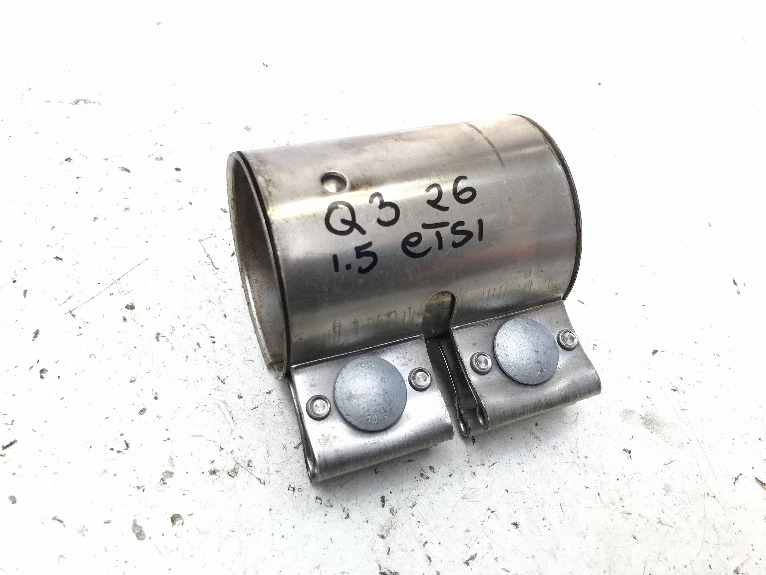 Audi Q3 III 1.5 eTSI Auspuffklammer 5QF253141B