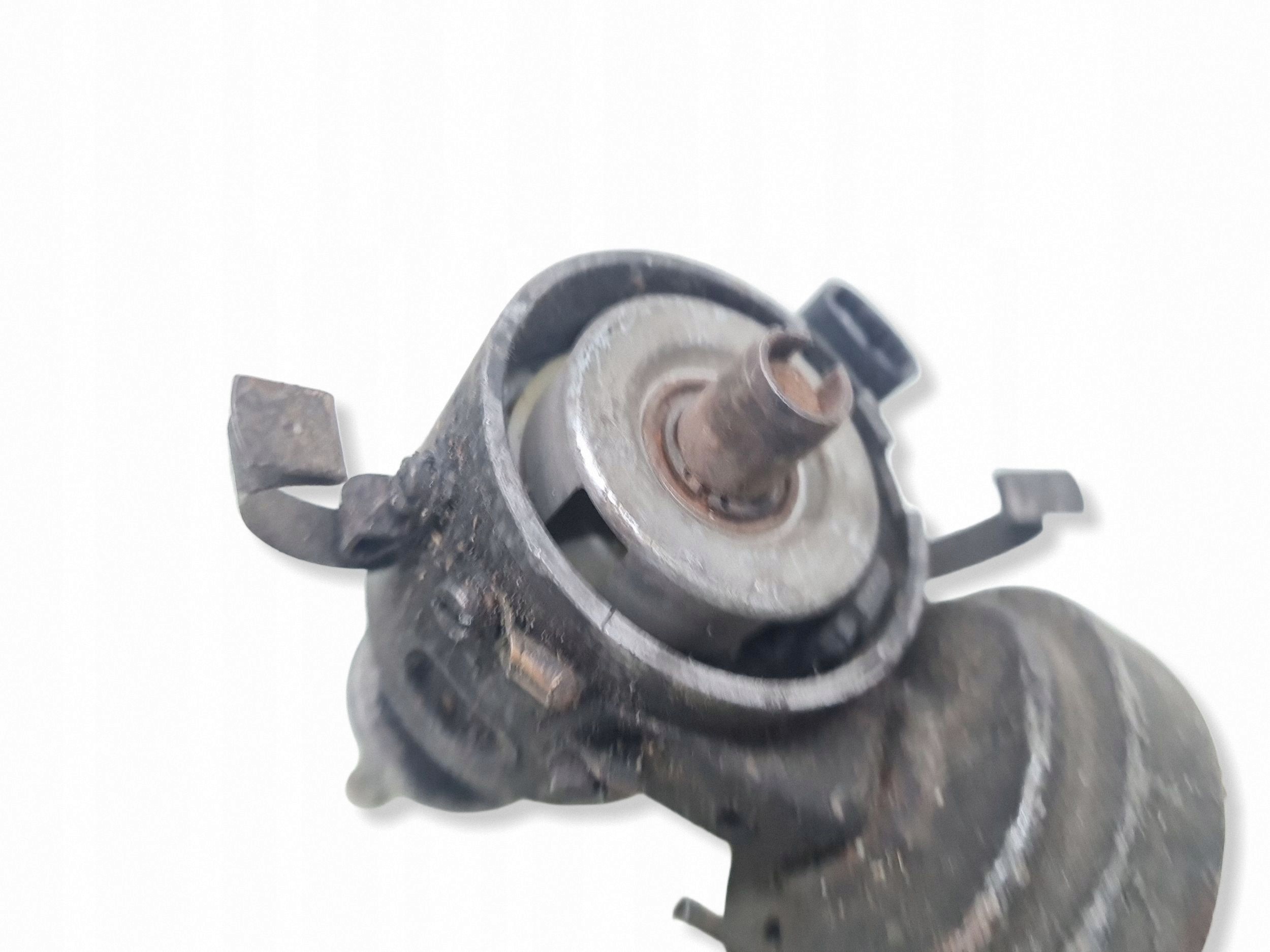 Distributeur d'allumage Audi 80/90 B2 035905205S image 3