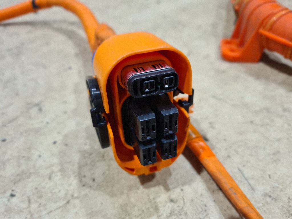 Cable de carga KIA EV6 (CV) 91684CV110A usado image 3