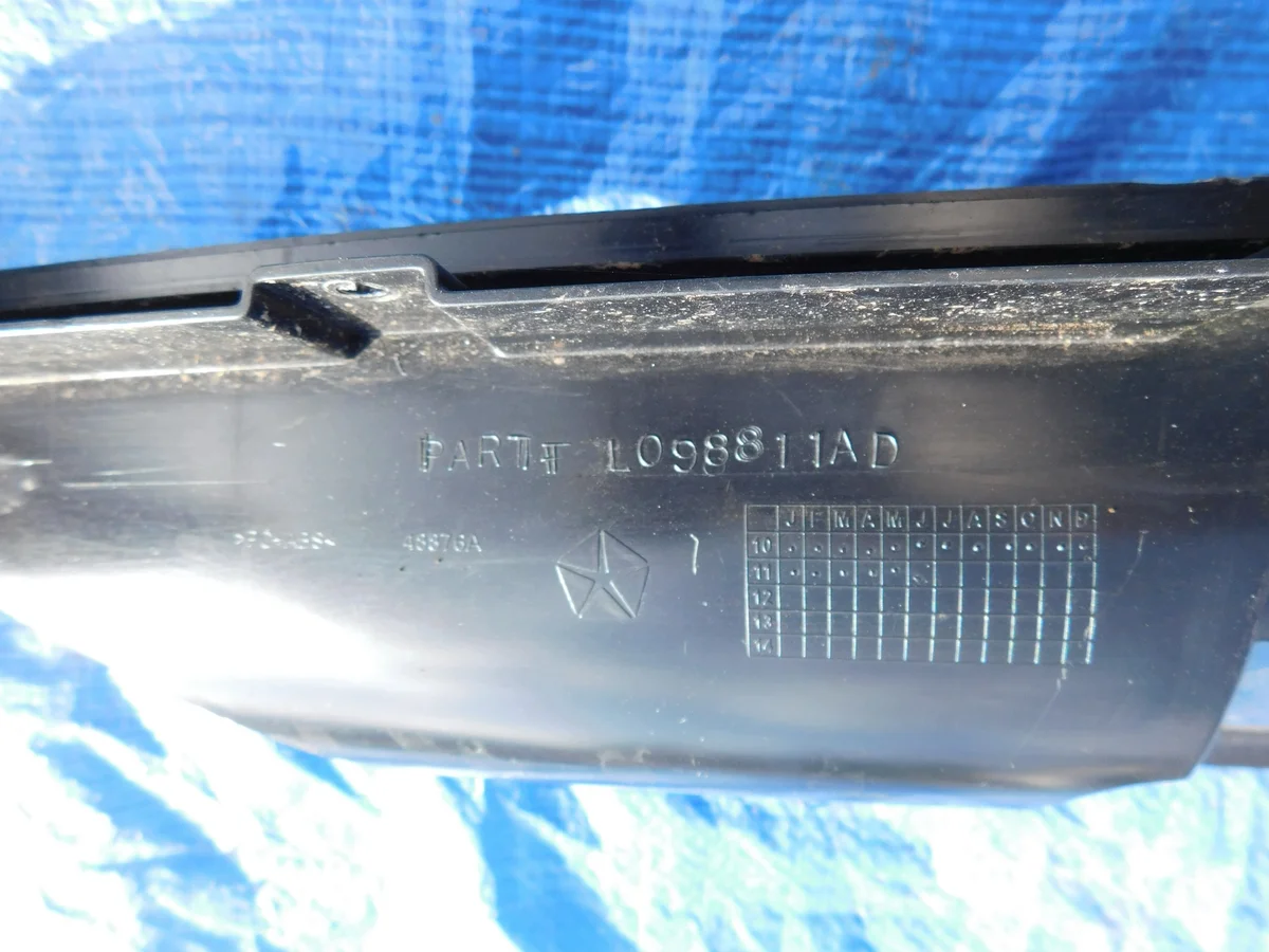 L098811AD Luftkanal Dodge Charger 3.6 V6