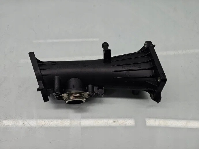 Ilmanottoaukon putki Audi A8 3.0 TDI 059145762AB image 2