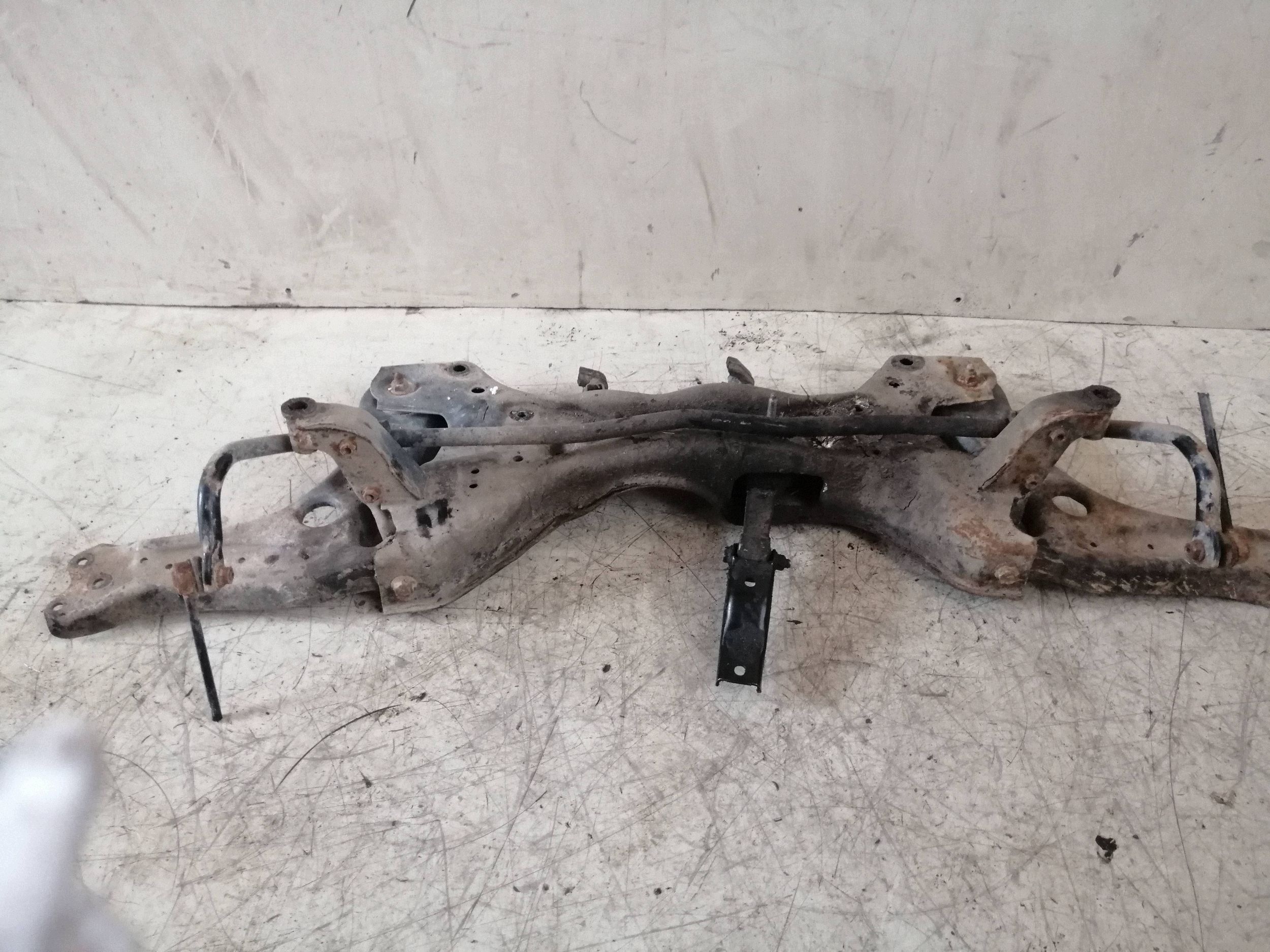 Berço frontal Seat Toledo / Skoda Rapid XRA6695 image 2