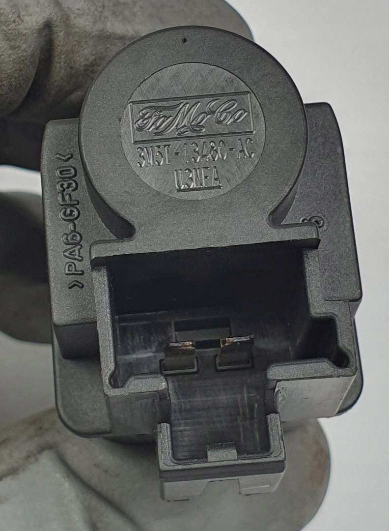 Contacteur de feux stop Ford 3M5T13480AC image 3