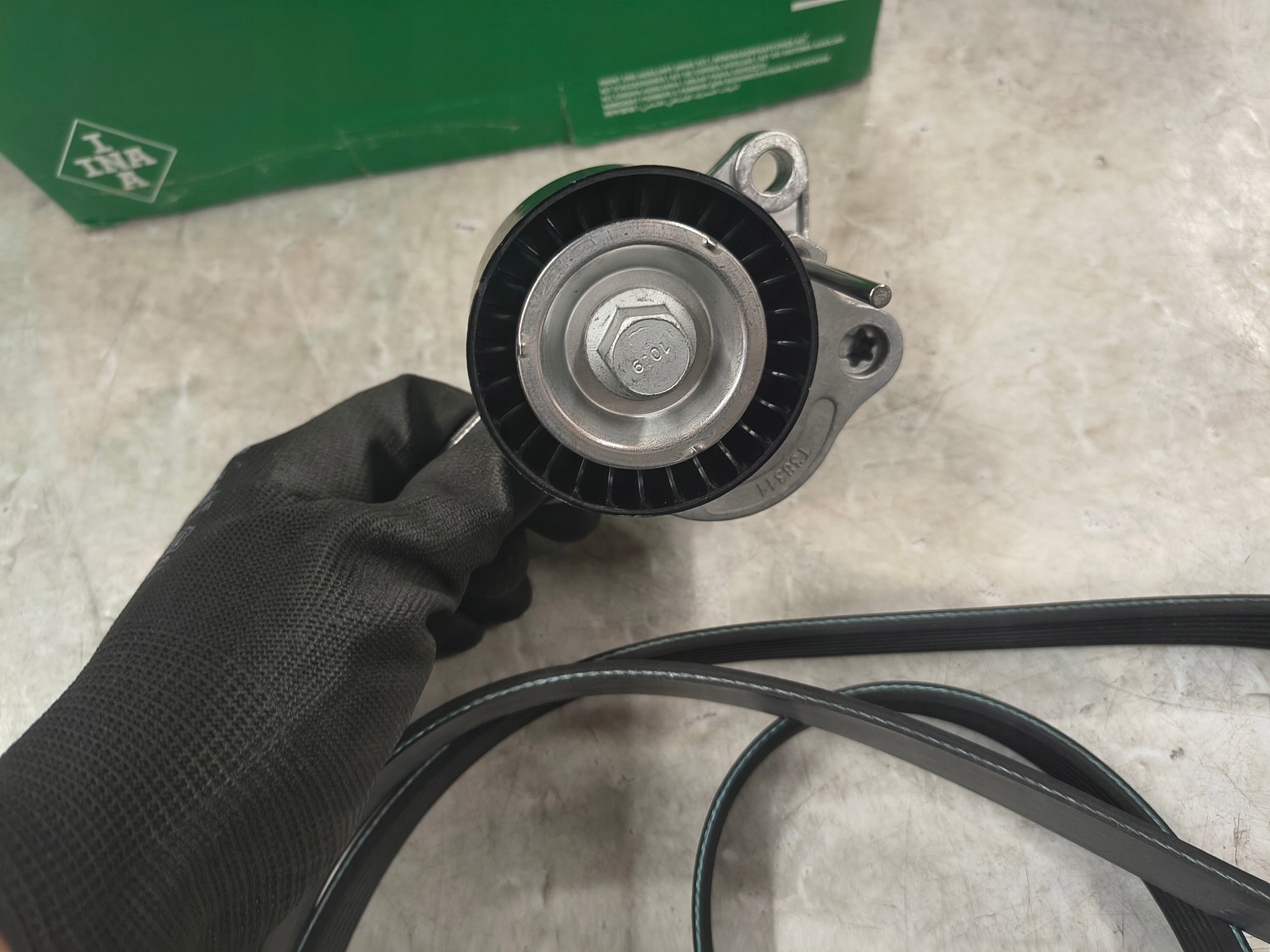 INA 534040010 Riemenspanner (gebraucht) image 3