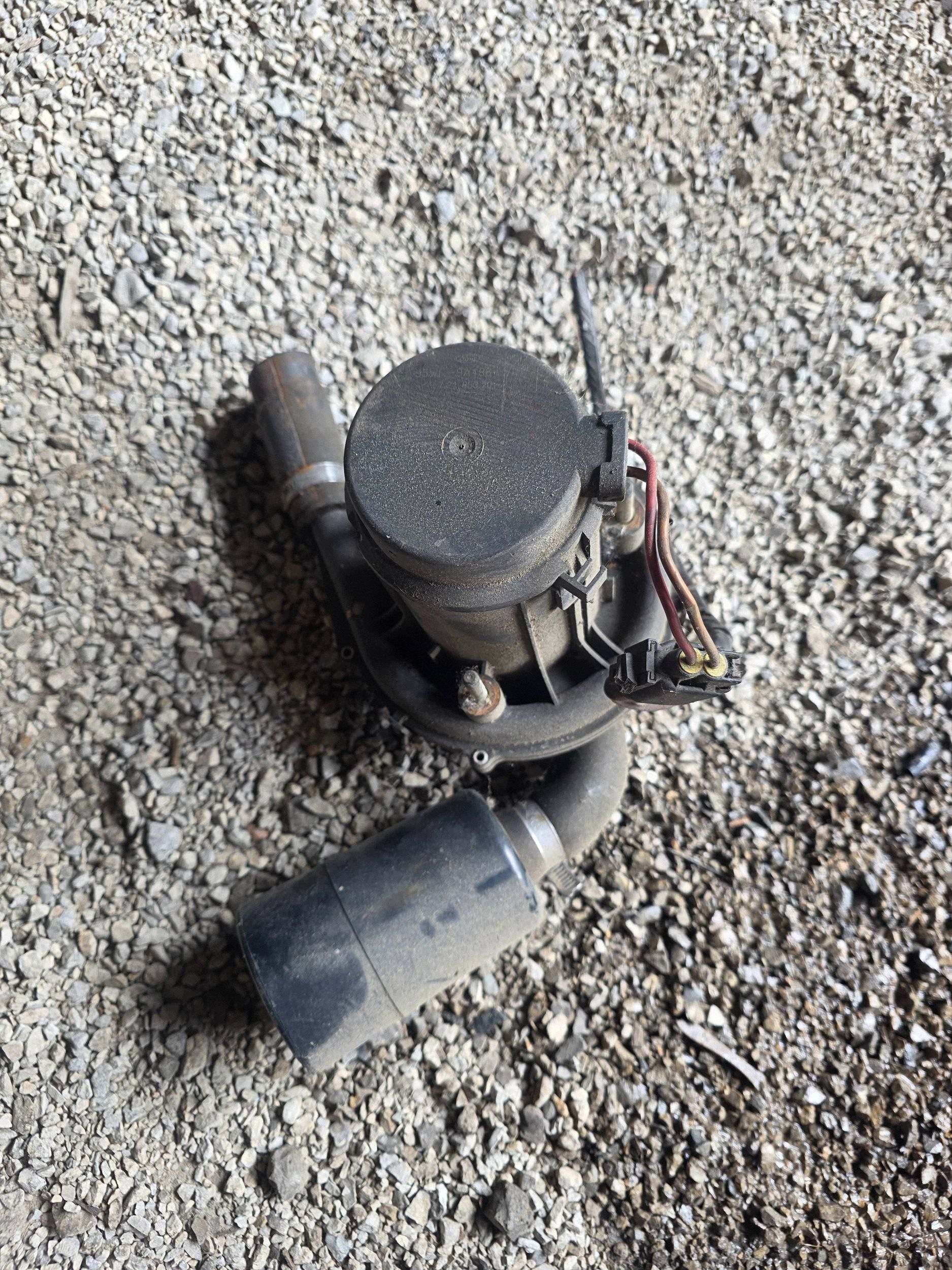 Pompa aria secondaria Ford Galaxy 95WF9A486 image 2